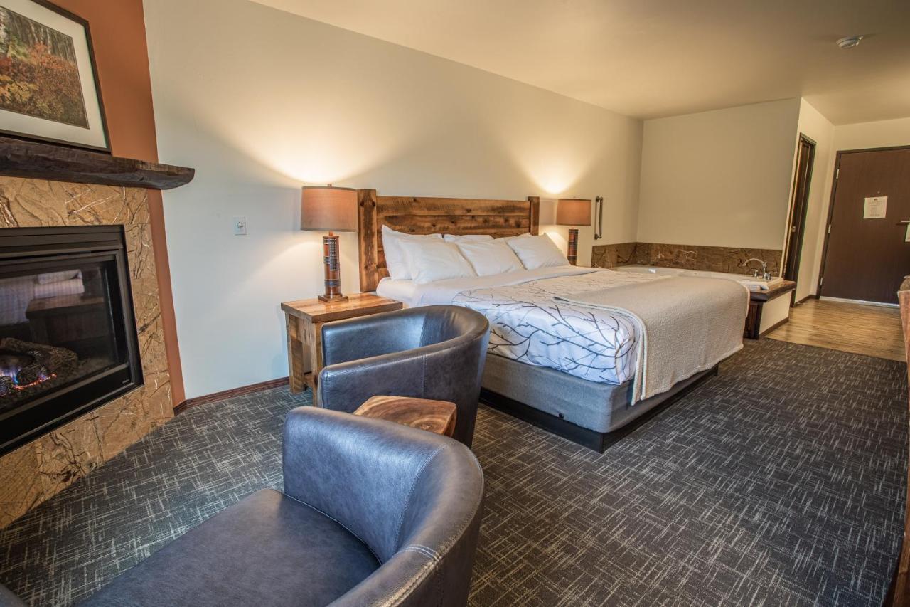 Open Hearth Lodge Сістер-Бей Екстер'єр фото