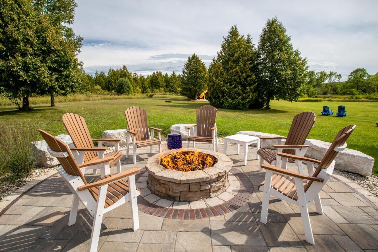 Open Hearth Lodge Сістер-Бей Екстер'єр фото