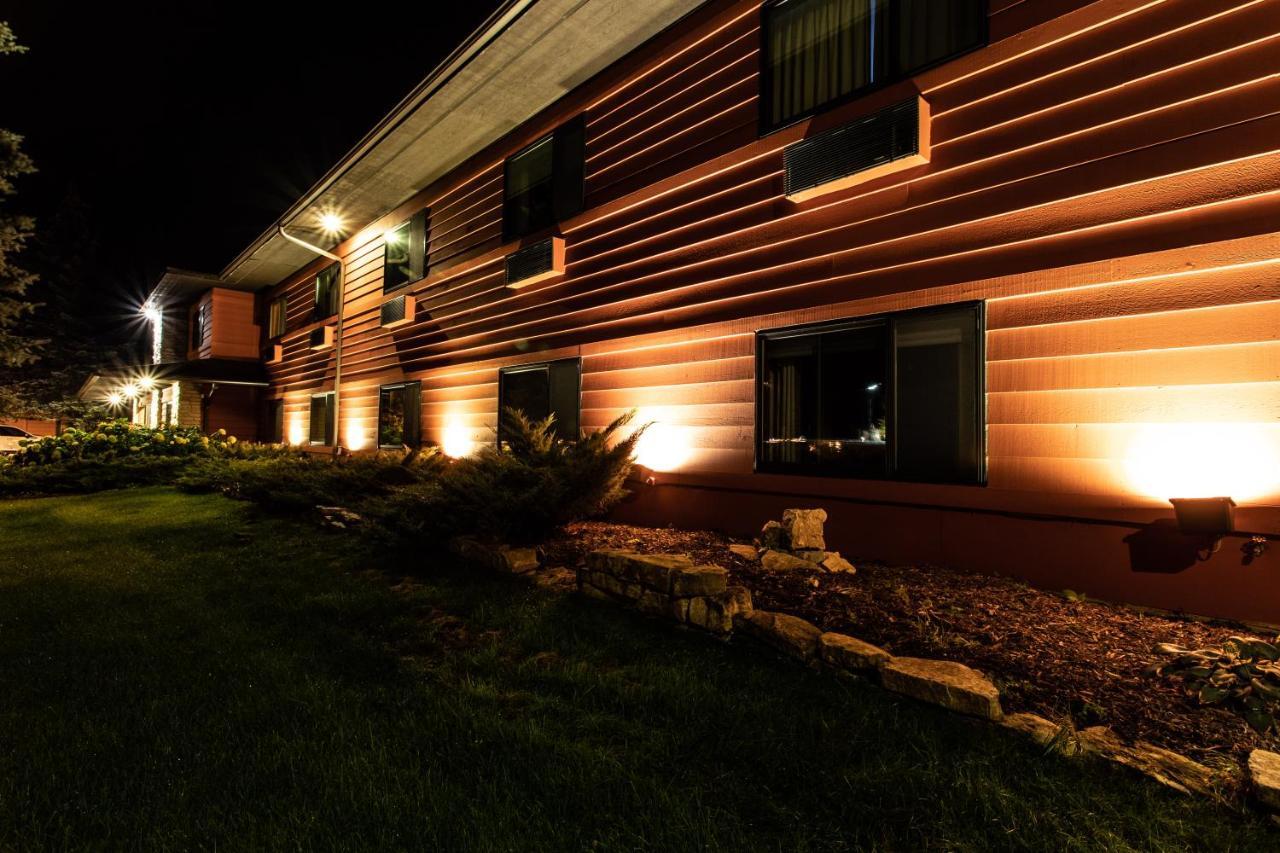 Open Hearth Lodge Сістер-Бей Екстер'єр фото